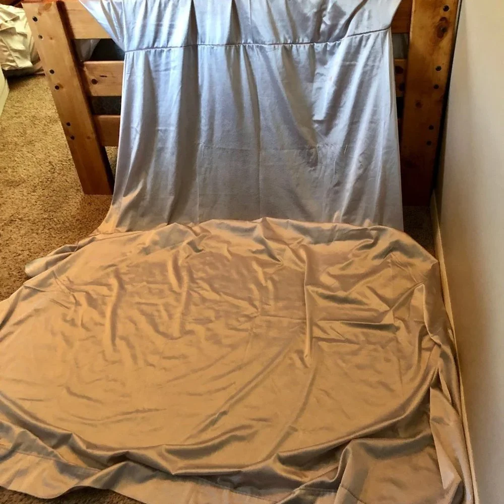 Vintage Silver Water Bed Sheets Used King Two King Pillow Cases